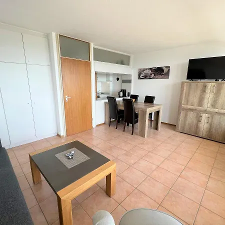 App 205 - Strandlage Daire Sierksdorf